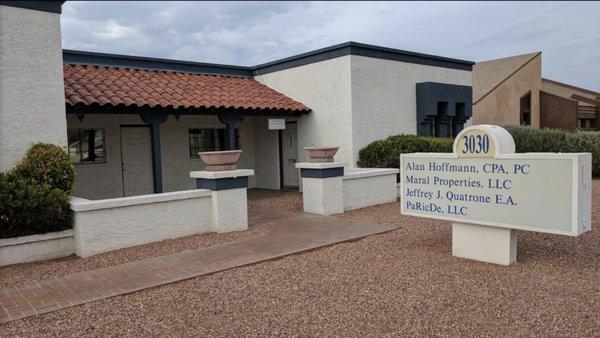 Jeffrey J. Quatrone PLLC office in Phoenix, AZ