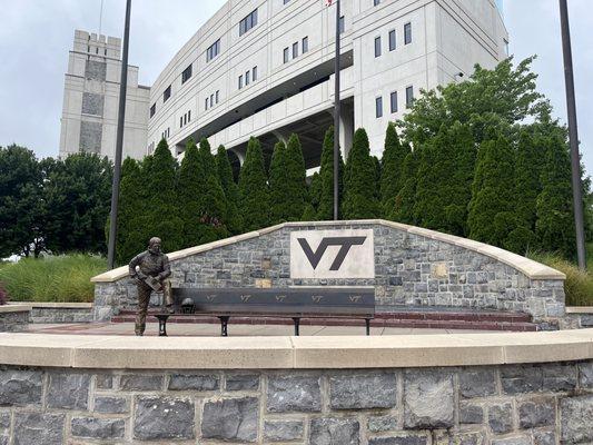 Frank Beamer Statue