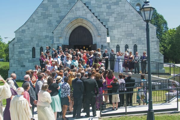 All of our wedding attendees were WOWed by this beautiful symbolic white dove release!