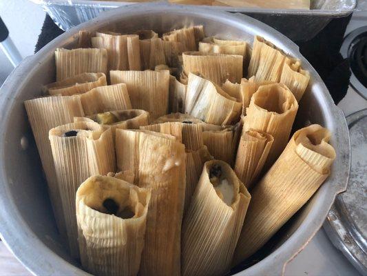 Black Bean & Cheese Tamales