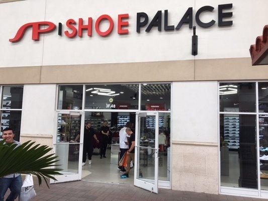 Shoe Palace