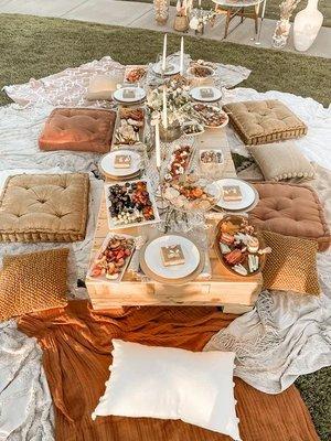 Friends Boho outdoor picnic