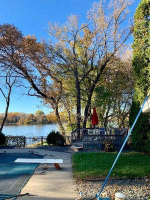 Pruning of Dead Top Off of a Linden in Maple Grove, MN.