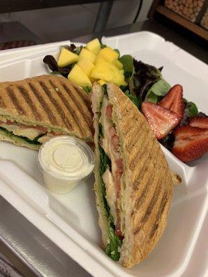 Turkey pesto panini