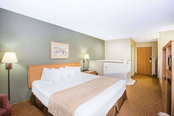 Ramada By Wyndham Spirit Lake/Okoboji