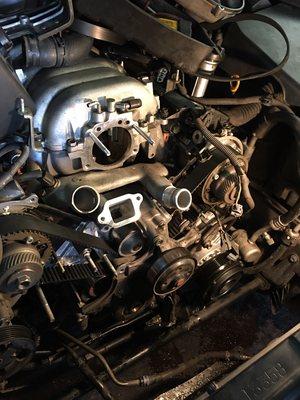 Timing belt replacement for a Lexus LS 430