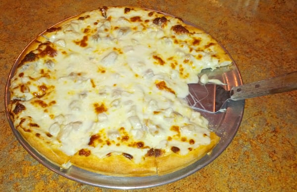 CHICKEN ALFREDO COMBO PIZZA