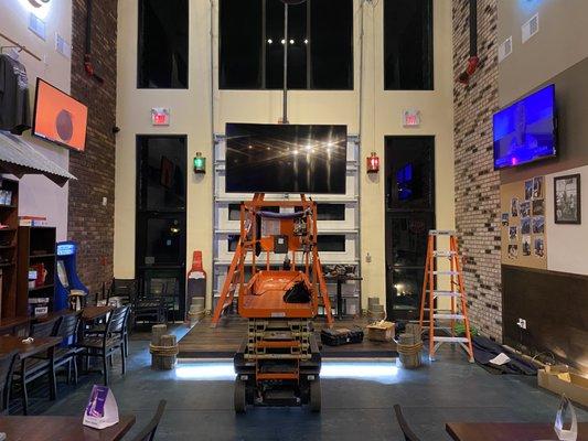 Television and audio installation at Marlins Brewhouse