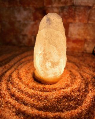 Himalayan salt lamp