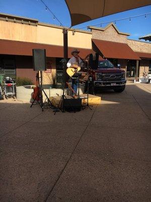 Music and food   Mike Ewing at Watsons