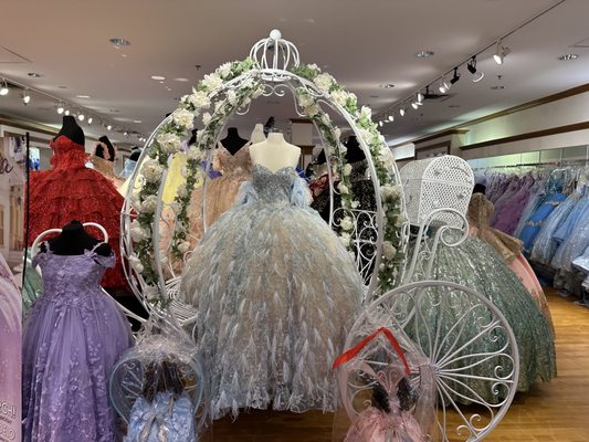 VIP Fashion's Quinceanera Store