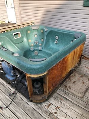 Hot tub for removal.