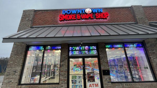 Downtown smoke and Vape shop