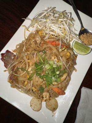 Combination pad Thai