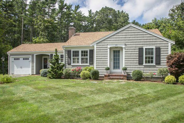 Multiple offers and SOLD in a blink of an eye in Duxbury!