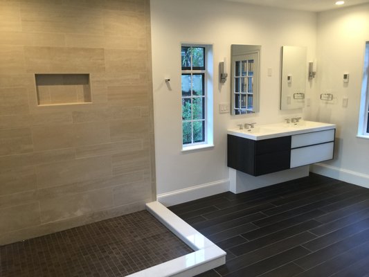 Walk in shower and vanity - Brighton