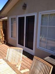 Full view swinging screen door