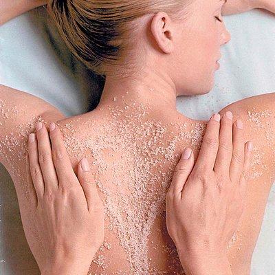 This Body Polish service will leave you exfoliated, added blood circulation, and very hydrated