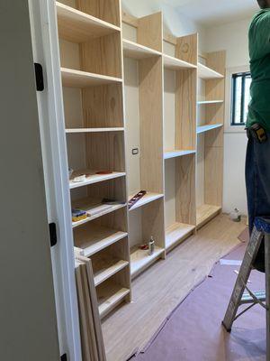 Walking closet by Orozco construction