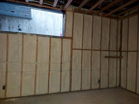 Walls closed cell spray foam