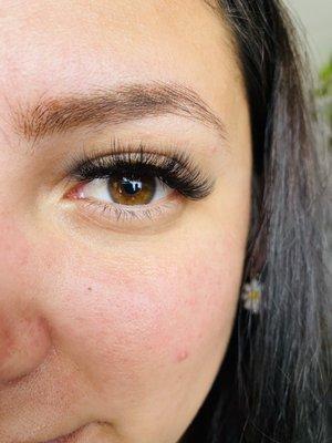 Eyelash extension