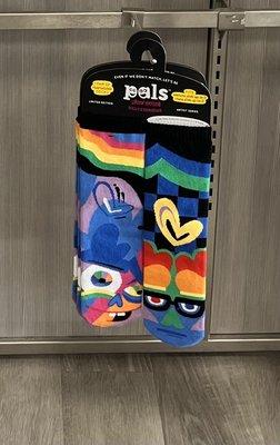 We Sell Pals Socks