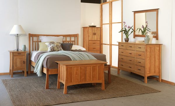 Cherry Horizon bedoom set with Greenwich low foot board