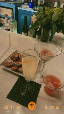 Cocktails, Hummus