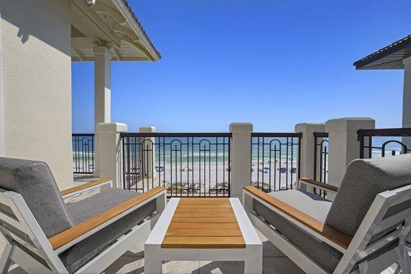 The Front Row - Gulf Front Vacation Rental in Miramar Beach