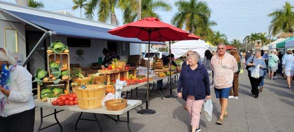 Santini Farmers Market