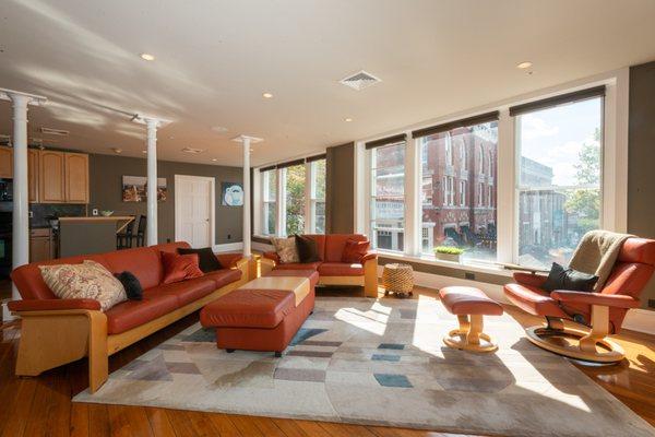 Stunning downtown Salem condo!