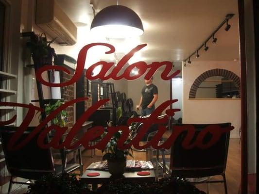 Salon Valentino