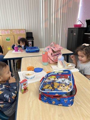 Lunch time in the toddler class