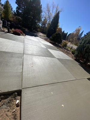 Checker pattern driveway