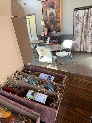 Tasting room & Christmas box sets