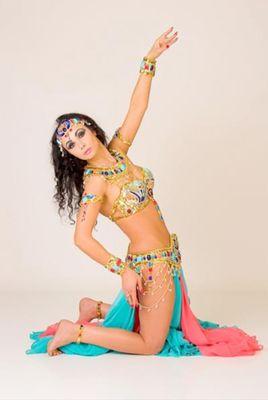 Simone Belly Dancing