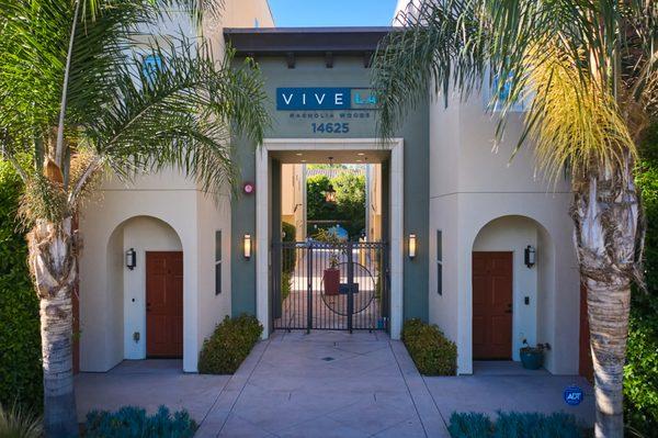 ViveLA Townhomes at Magnolia Woods