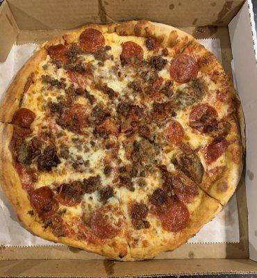 Large pizza pepperoni, meatball, sausage, and ground beer