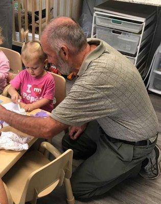 An activity during grandparent's day!