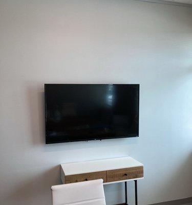 Mounting tv on steel studs