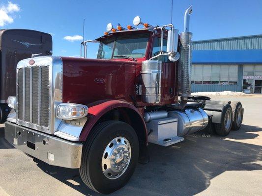 Champlain Peterbilt