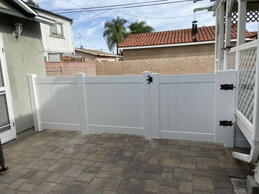 Vinyl fence installation