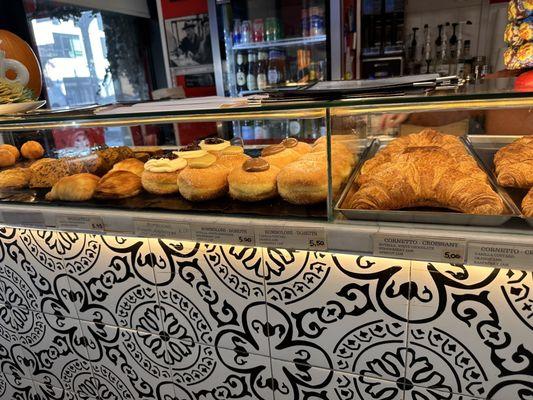 Donuts display