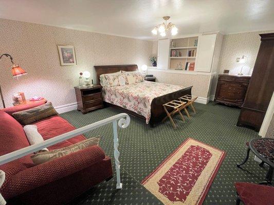 The Strawberry room at the Raford Inn, King bed, private bathroom and patio