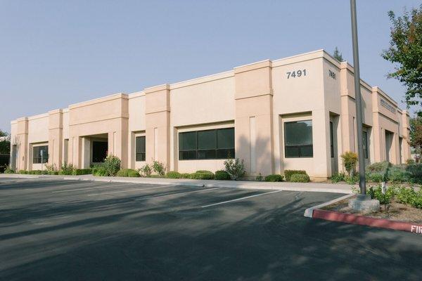 Offices - Stumpf & Co. represents investors and business owners in the sale and leasing of office properties in Fresno and Madera Counties.