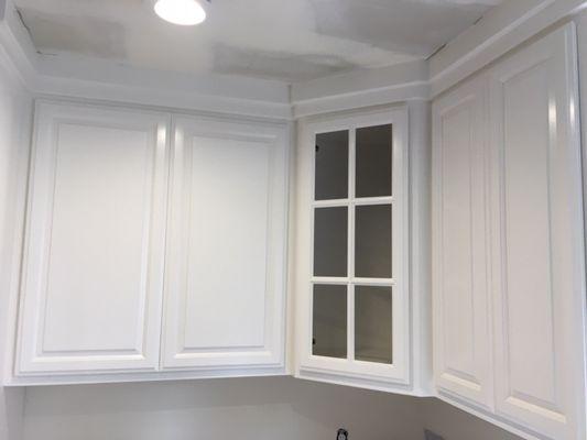 White kitchen cabinets