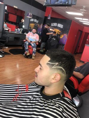 Mid fade with design