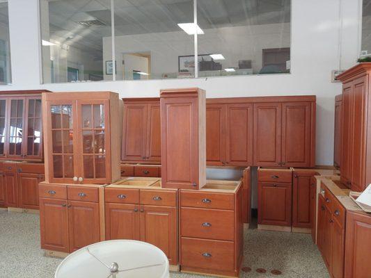 These kitchen cabinets are solid wood dovetails!!