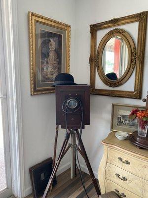 pre-civil war tin type bellows camera which still works!