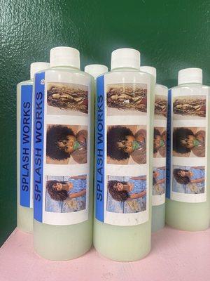 Splash ,hair maintenance a detangler and perfect solution to detangling and styling kids hair ! Every curly hair girl Bestie